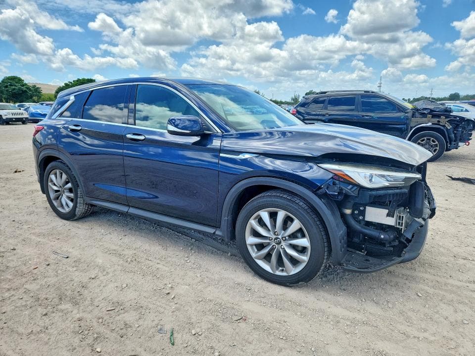 2019 INFINITI QX50 PURE 4
