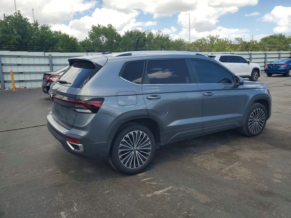 2025 VOLKSWAGEN TAOS SE 3