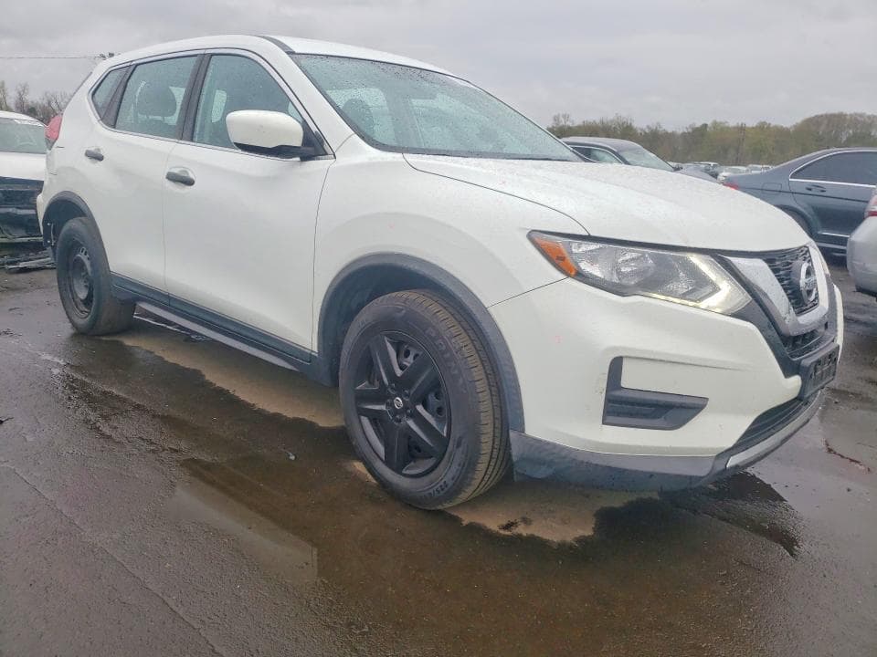 2017 NISSAN ROGUE S 4