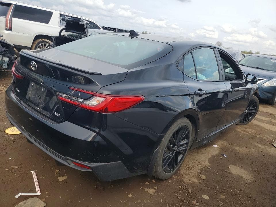 2025 TOYOTA CAMRY SE SE 3