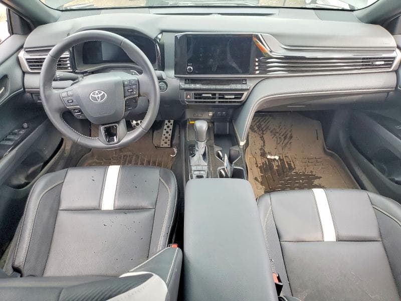 2025 TOYOTA CAMRY SE SE 8
