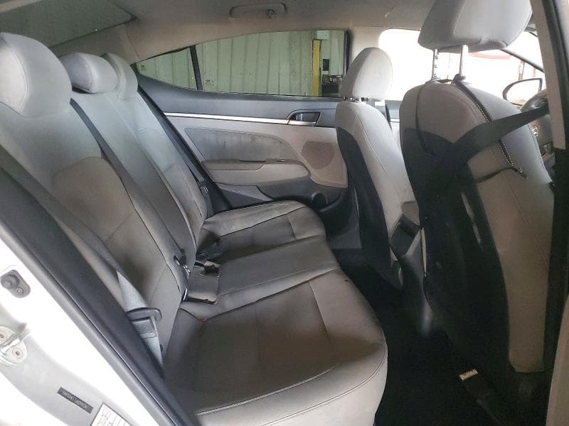 2018 HYUNDAI ELANTRA SEL 10