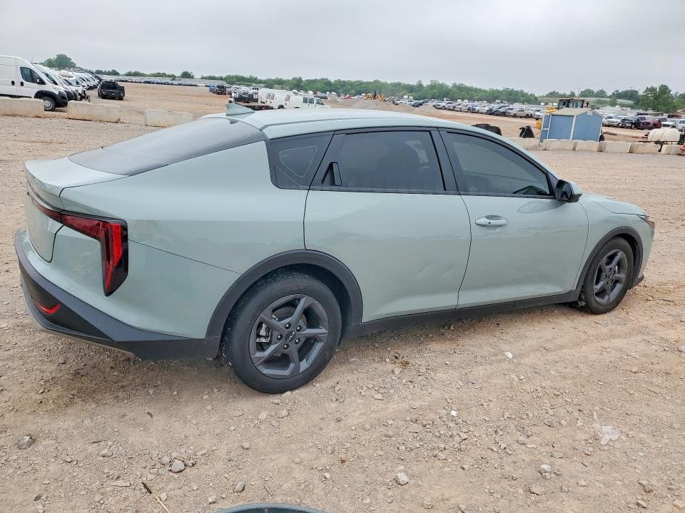 2025 KIA K4 LXS 3