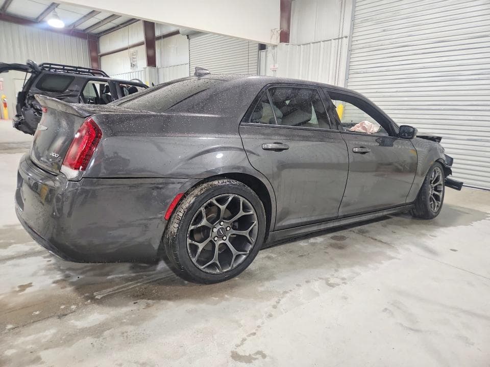 2017 CHRYSLER 300 S 3