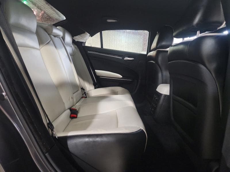 2017 CHRYSLER 300 S 10