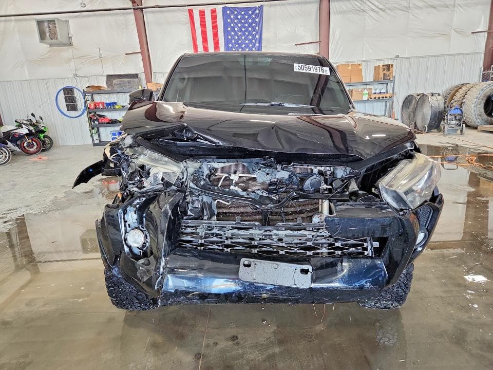 2018 TOYOTA 4RUNNER SR5 5