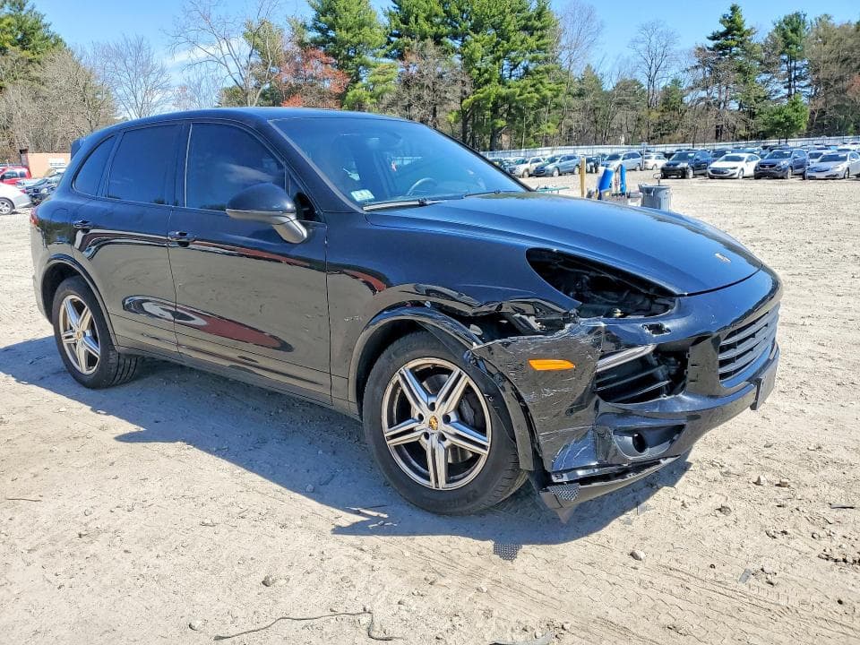 2017 PORSCHE CAYENNE 4