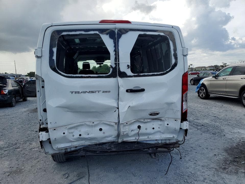 2021 FORD TRANSIT T-250 6