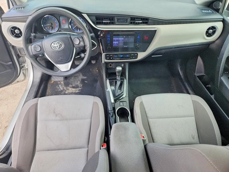 2019 TOYOTA COROLLA LE 8
