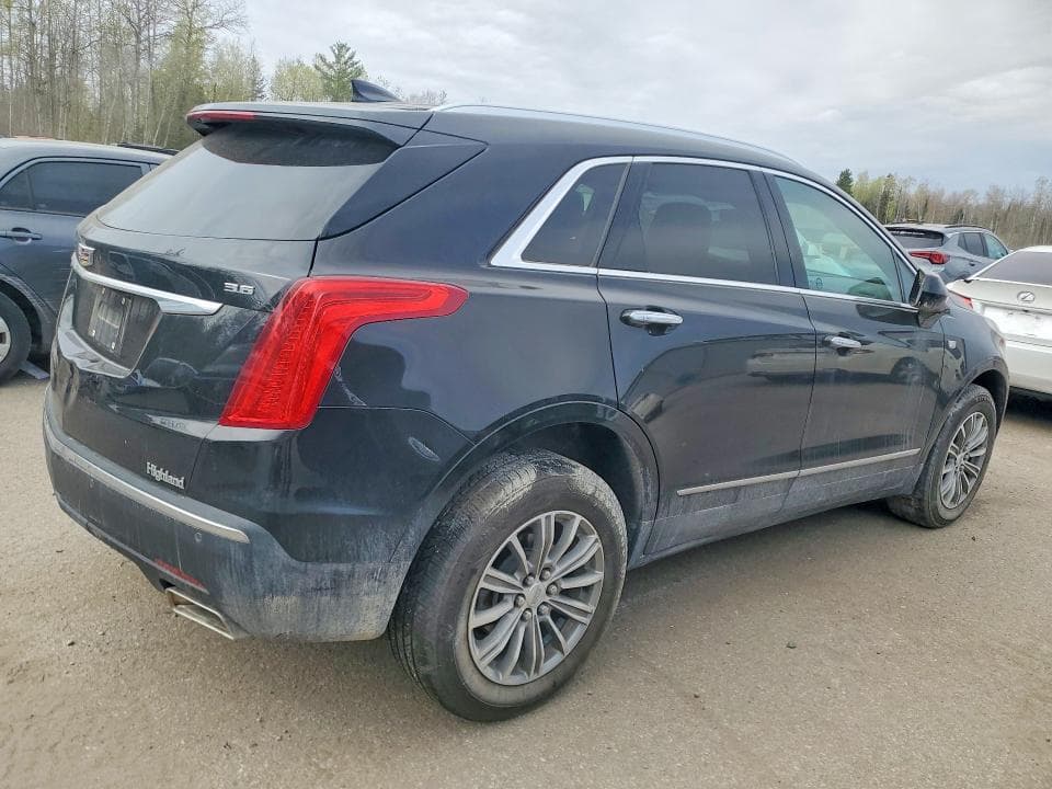 2017 CADILLAC XT5 LUXURY 3
