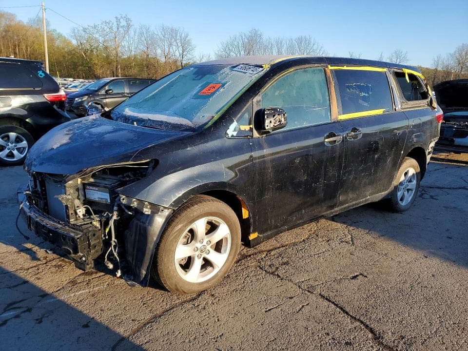 2020 TOYOTA SIENNA L 2