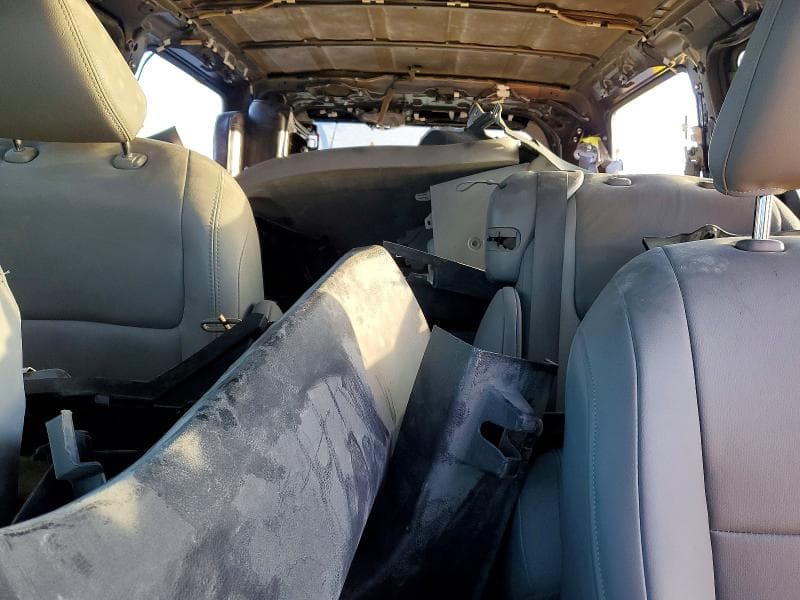 2020 TOYOTA SIENNA L 11