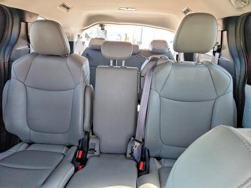2025 TOYOTA SIENNA XLE 8-PASSENGER XLE 8-PASSENGER 10