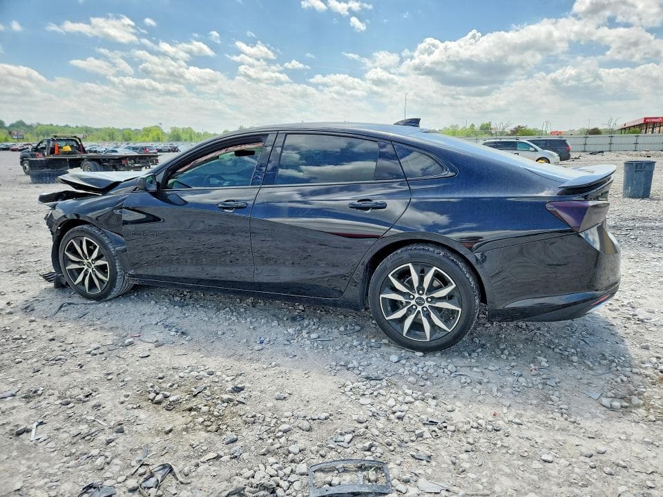 2022 CHEVROLET MALIBU RS 2