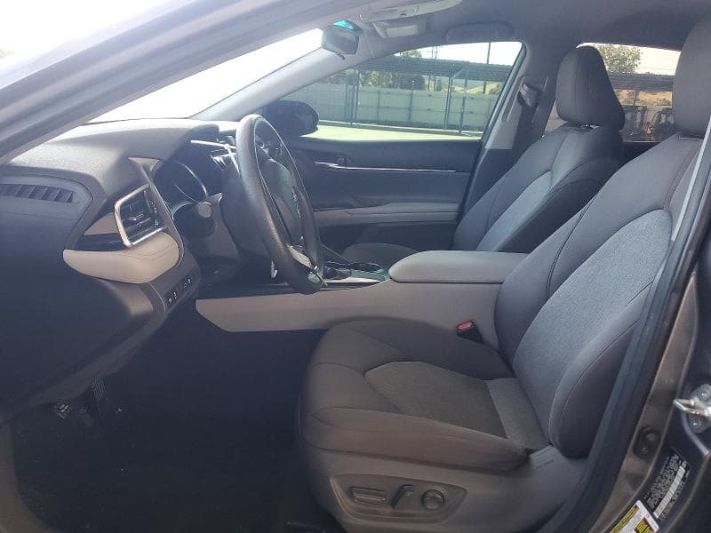 2018 TOYOTA CAMRY LE 7