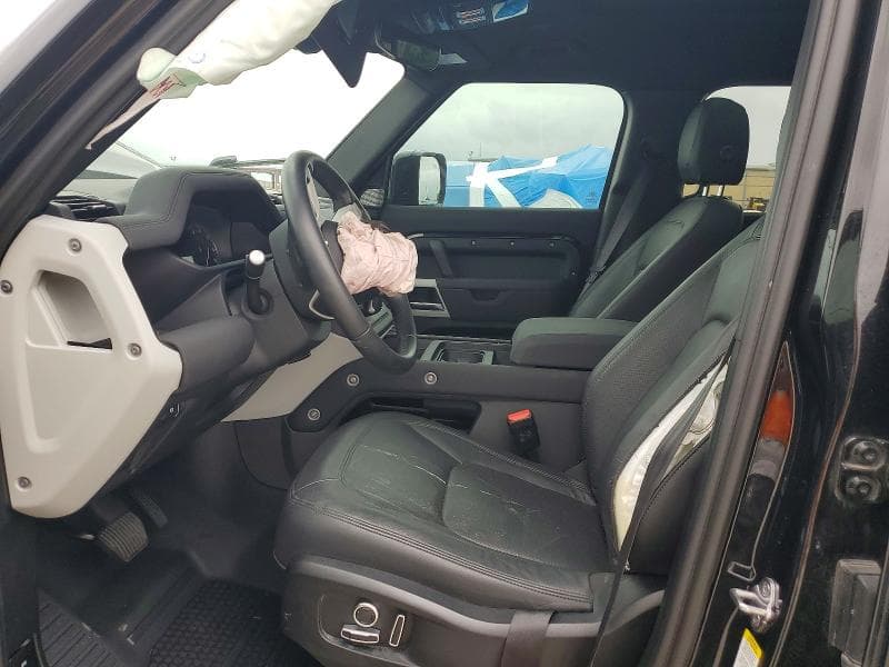 2023 LAND ROVER DEFENDER 130 SE 7