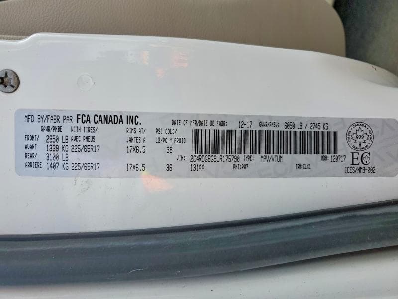 2018 DODGE GRAND CARAVAN SE 14