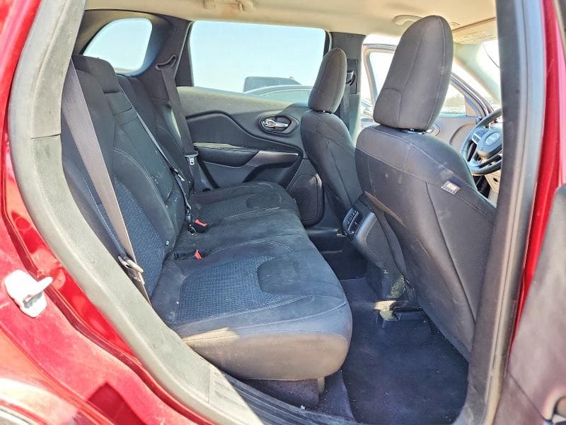 2019 JEEP CHEROKEE LATITUDE 11
