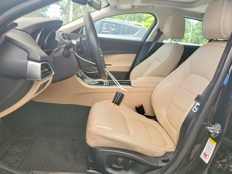 2018 JAGUAR XE PRESTIGE 7