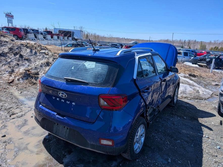 2023 HYUNDAI VENUE SEL 3