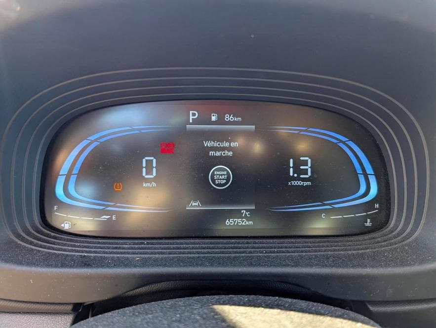 2023 HYUNDAI VENUE SEL 9