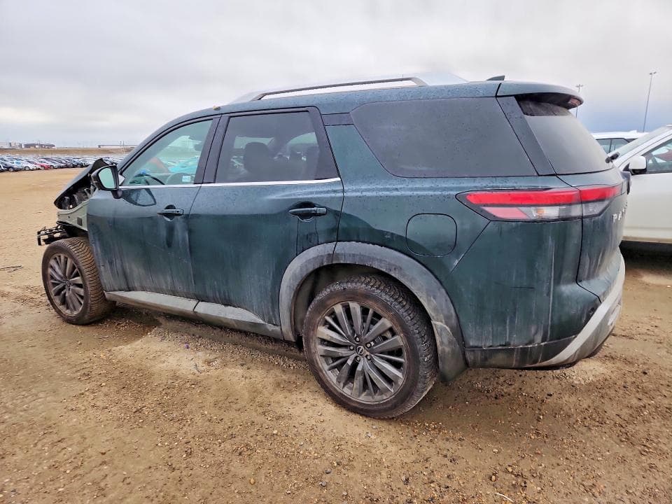 2023 NISSAN PATHFINDER SL 2