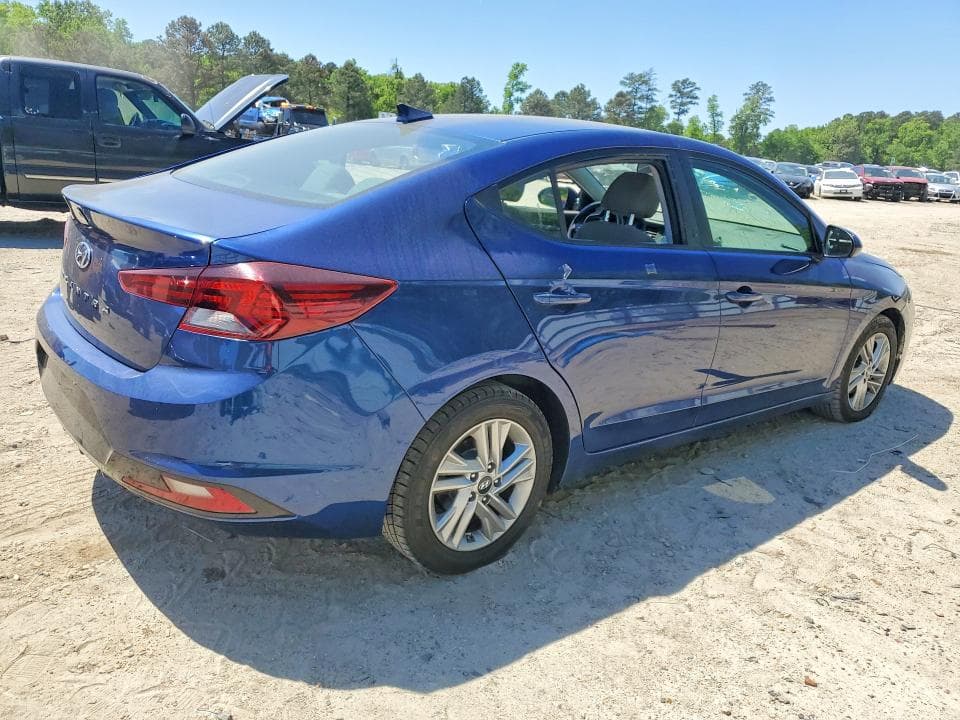 2020 HYUNDAI ELANTRA SEL 3