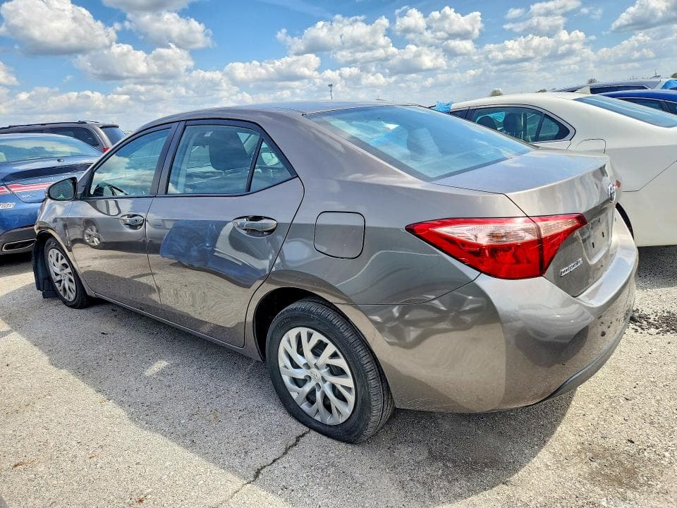 2017 TOYOTA COROLLA 2