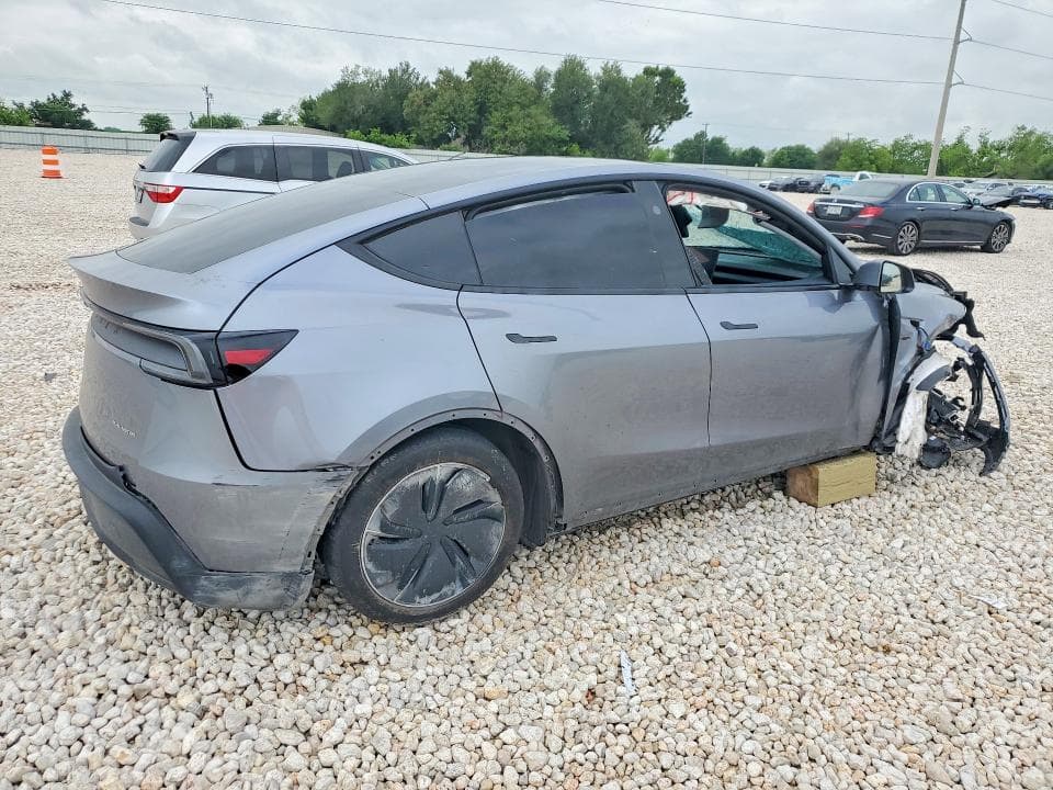 2026 TESLA MODEL Y 3