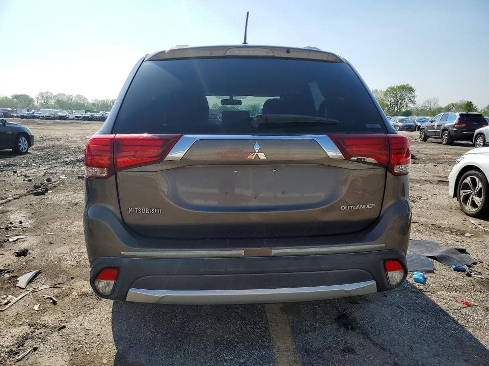 2016 MITSUBISHI OUTLANDER SE SE 6