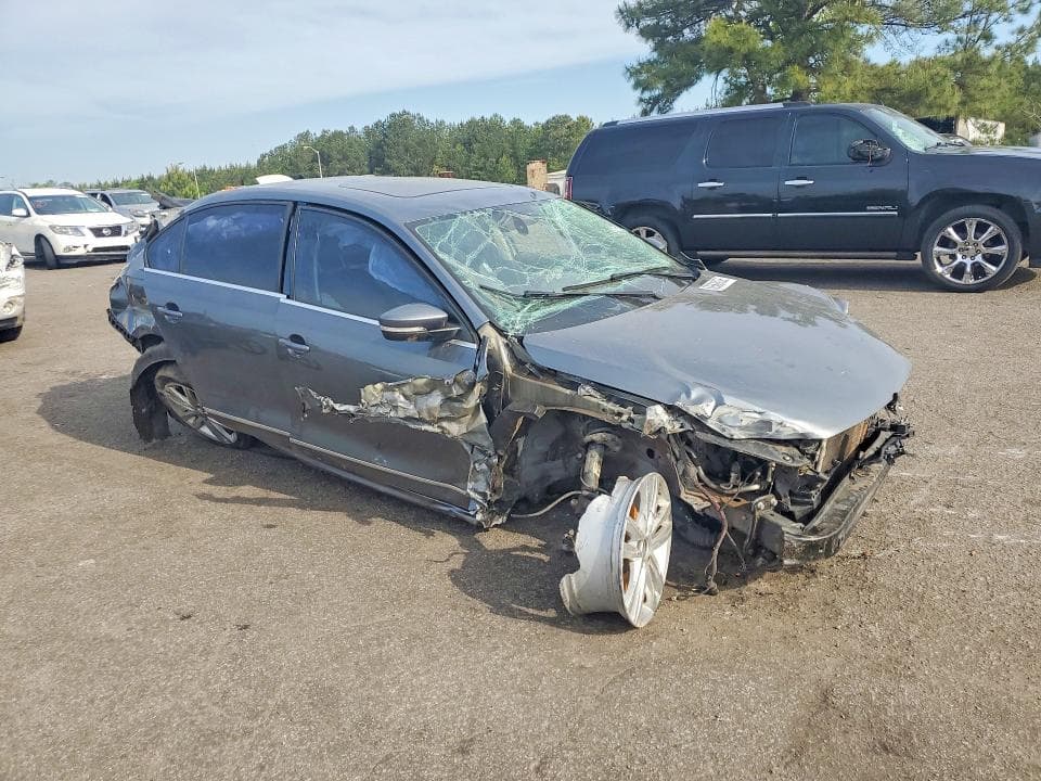 2017 VOLKSWAGEN JETTA SEL 4
