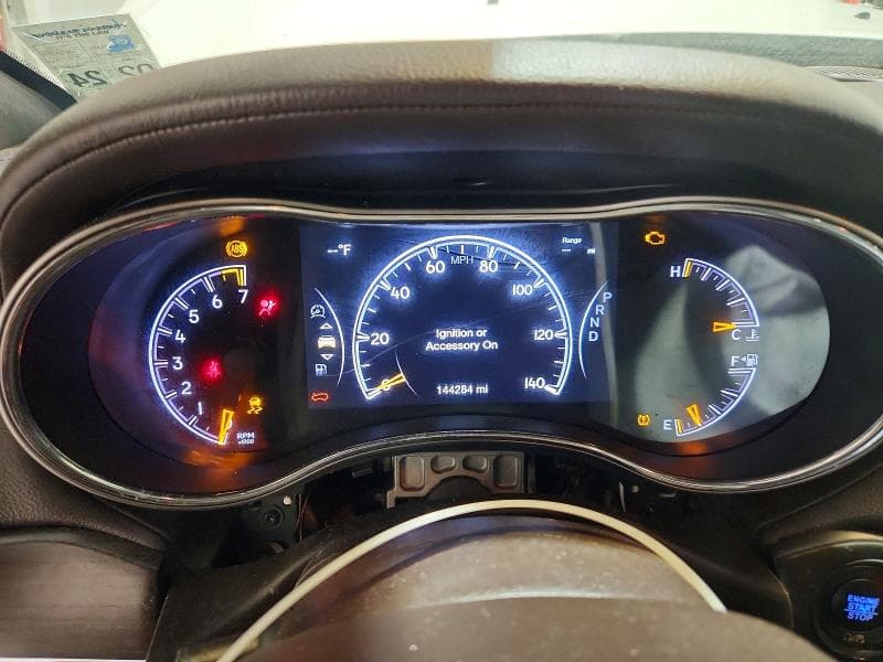 2019 JEEP GRAND CHEROKEE OVERLAND 9