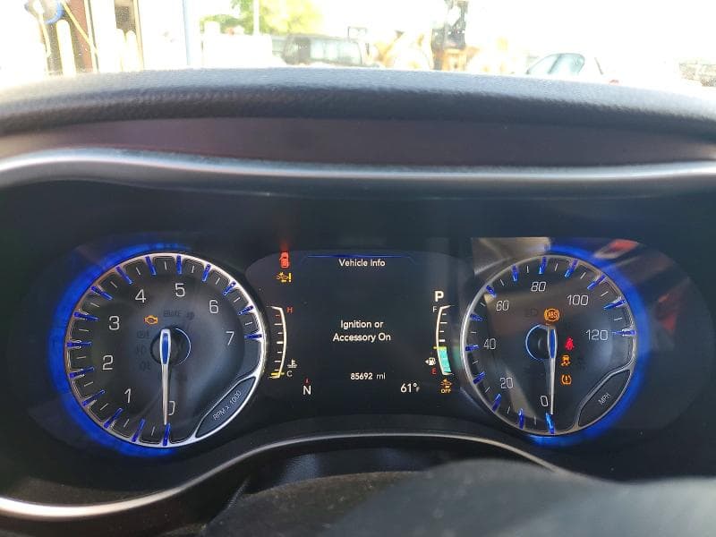 2018 CHRYSLER PACIFICA LIMITED 9