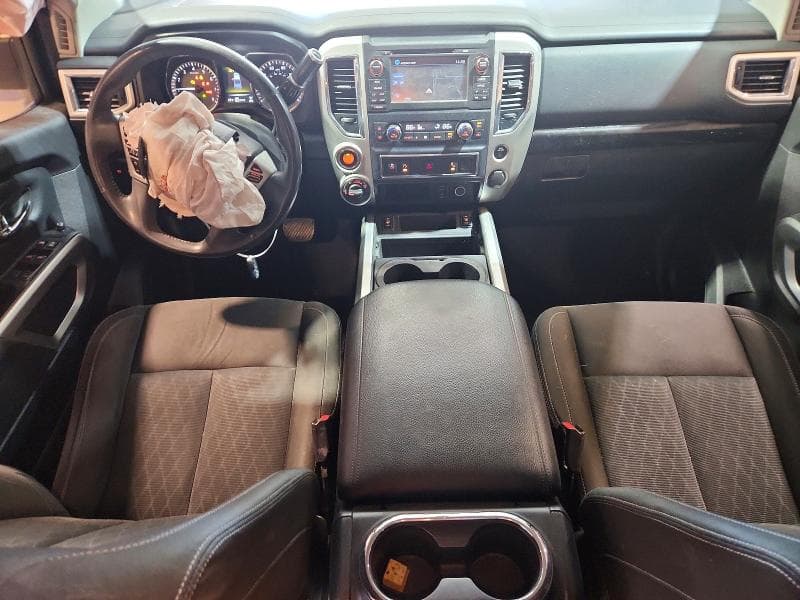 2017 NISSAN TITAN SV SV 8