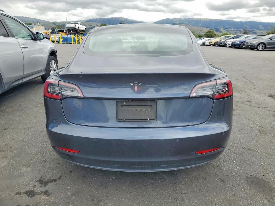 2019 TESLA MODEL 3 7