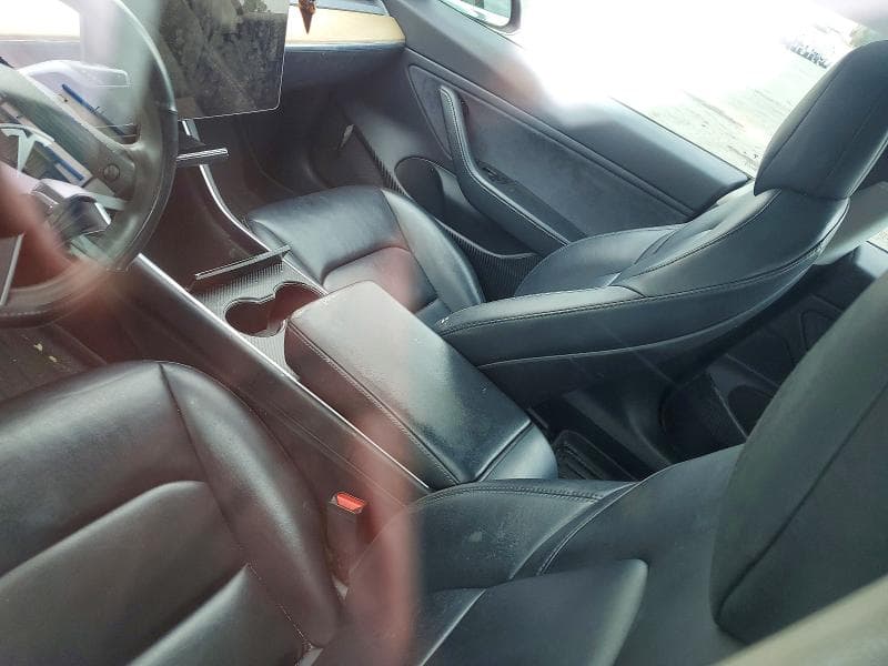 2019 TESLA MODEL 3 9