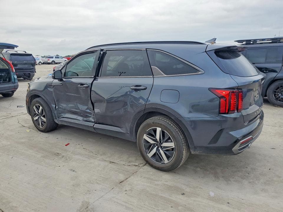 2022 KIA SORENTO S 2