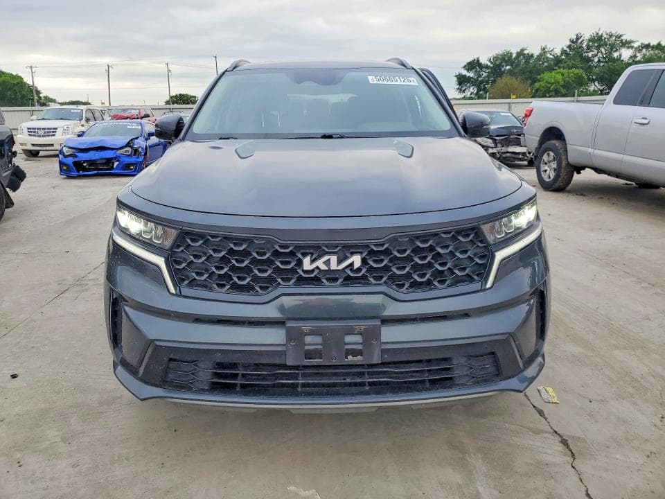 2022 KIA SORENTO S 5