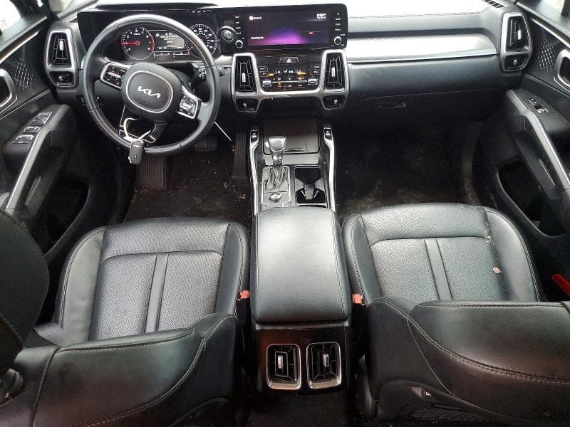 2022 KIA SORENTO S 8