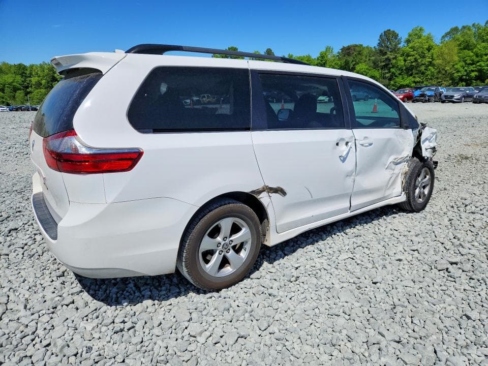 2020 TOYOTA SIENNA LE LE 3