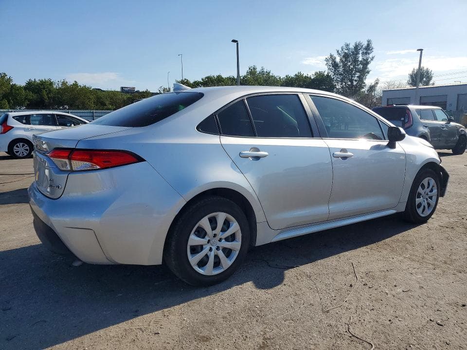 2024 TOYOTA COROLLA HYBRID LE 3