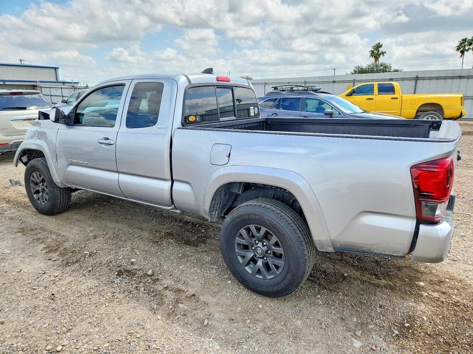 2022 TOYOTA TACOMA SR5 V6 2