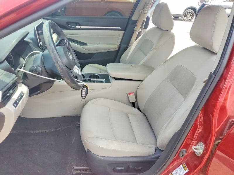2019 NISSAN ALTIMA SV 7
