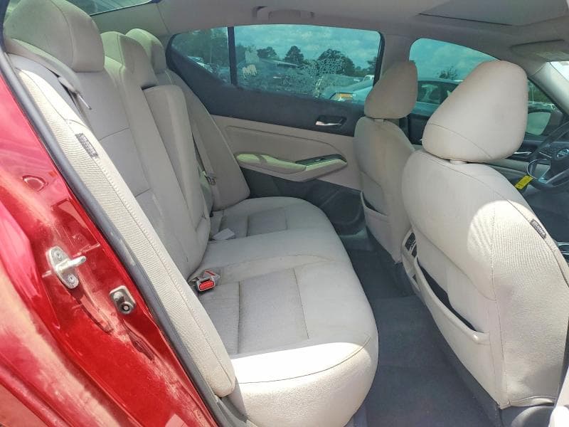 2019 NISSAN ALTIMA SV 10