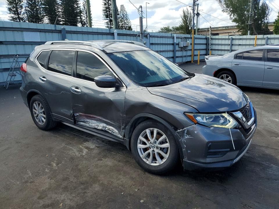 2018 NISSAN ROGUE SV 4