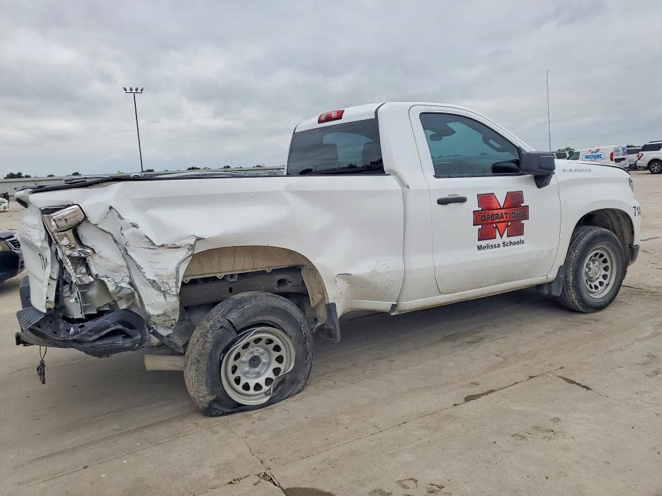 2023 CHEVROLET SILVERADO C1500 3