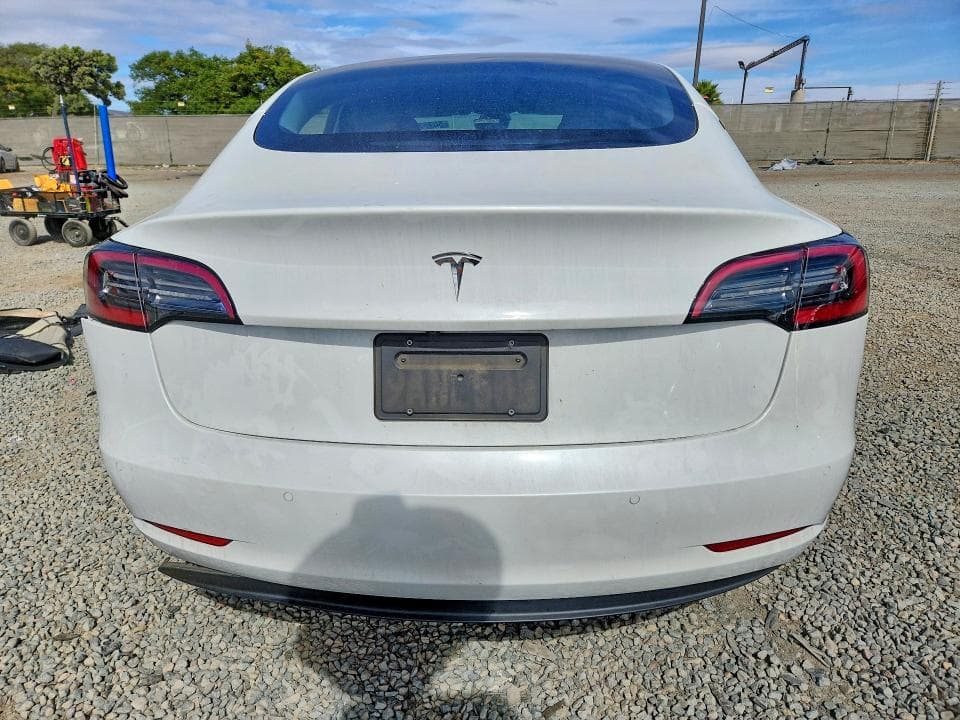 2022 TESLA MODEL 3 6