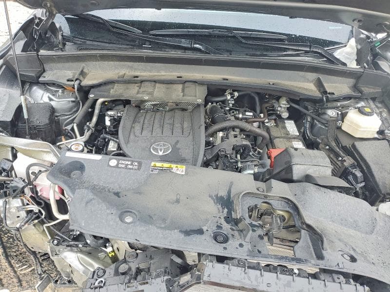 2025 TOYOTA GRAND HIGHLANDER PLATINUM PLATINUM 12