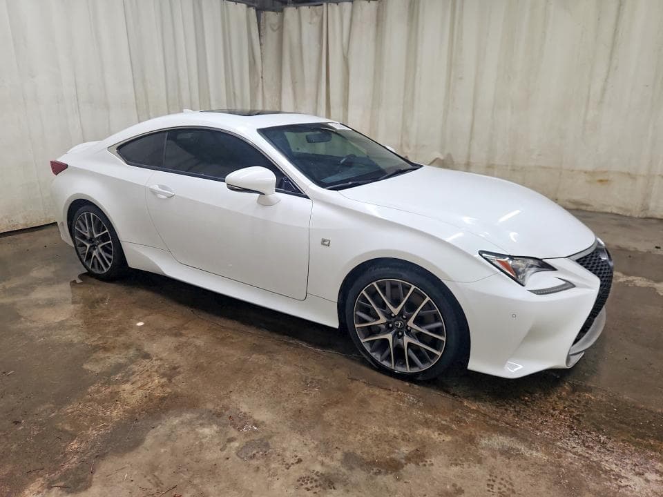 2017 LEXUS RC 200T 4