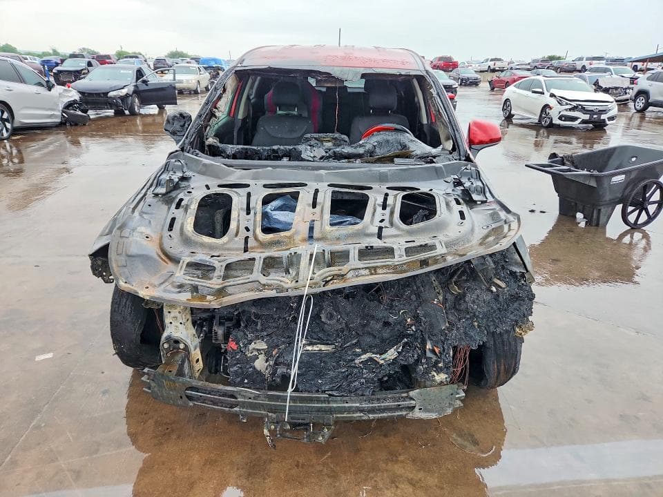 2019 HYUNDAI SANTA FE SE 5